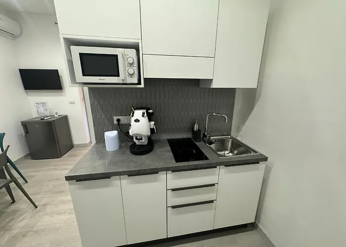 Clio Guest House